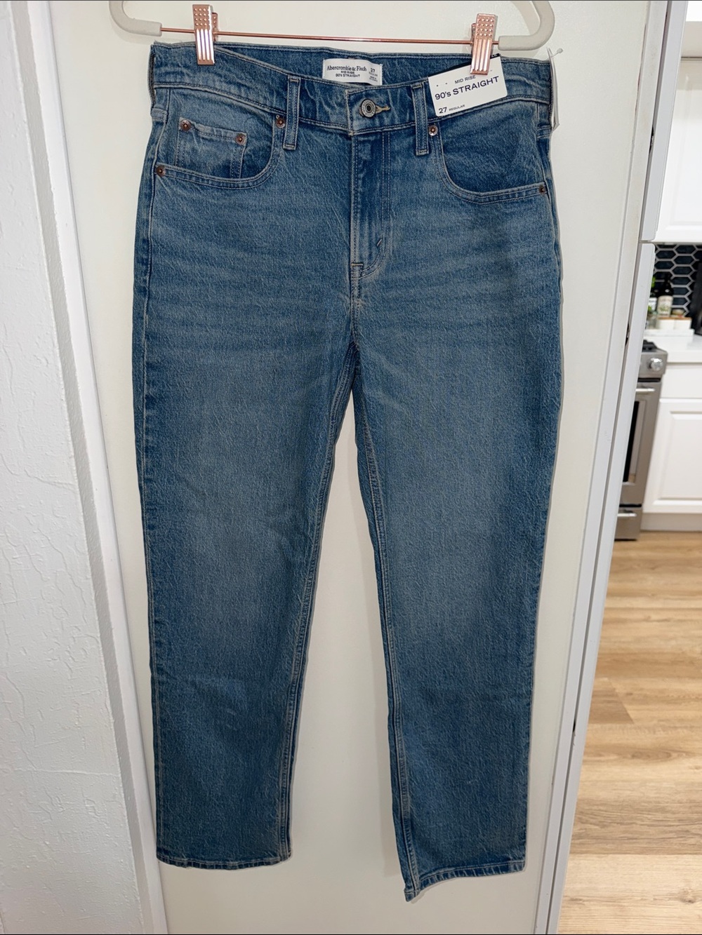 NWT Abercrombie & Fitch Medium Wash Mid Rise 90’s Straight Jeans Blue | 27 R